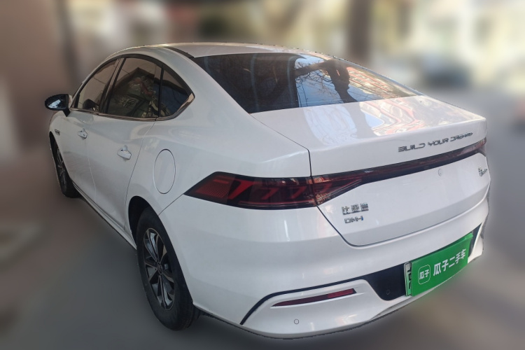 比亚迪 秦PLUS 2024款 荣耀版 DM-i 55KM领先型车身外观5