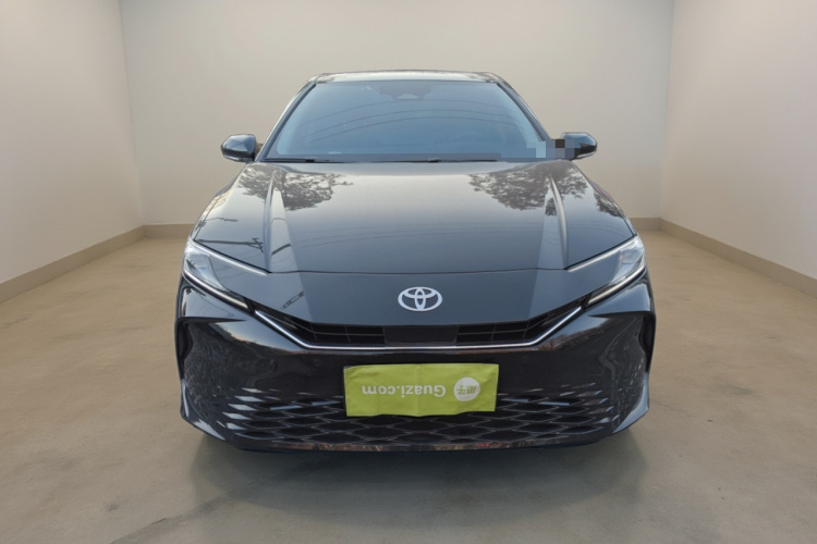 丰田 凯美瑞 2024款  双擎 2.0HG 尊贵版车身外观2
