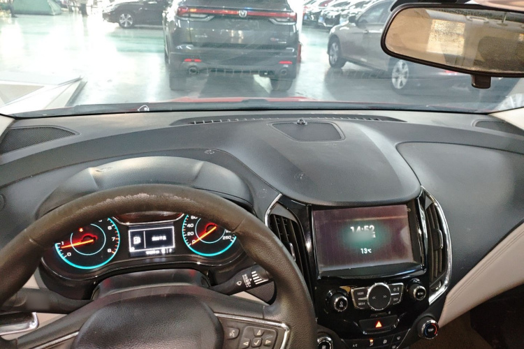 雪佛兰 科鲁兹 2015款 1.5L 自动豪华版中控内饰12