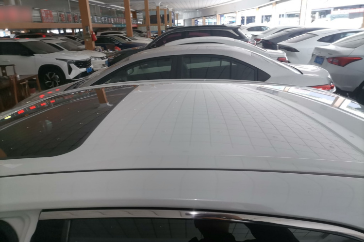 丰田 凯美瑞 2019款 改款 2.0G 豪华版局部细节57