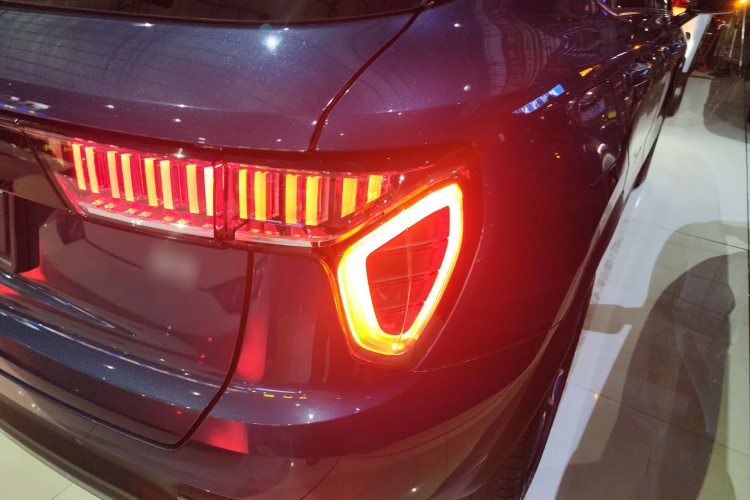 领克01 2019款 2.0T 两驱耀Pro版 国VI车身外观6002