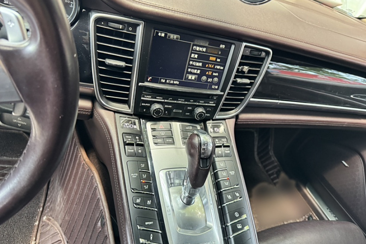 保时捷 2016款 Panamera 4 Executive Edition 3.0T中控内饰7003