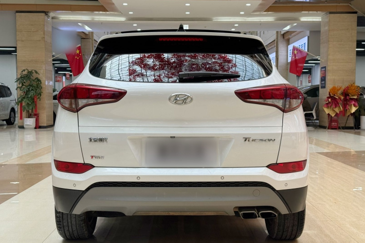 现代 途胜 2018款 1.6T 双离合两驱15周年特别版车身外观6005