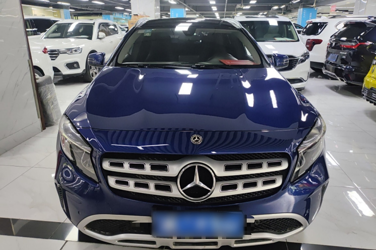 奔驰GLA 2018款 GLA 200 动感型车身外观6001