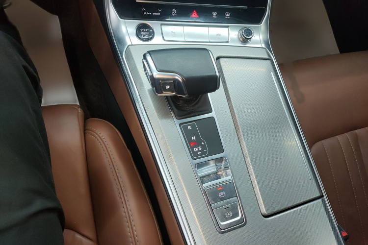 奥迪A6L 2023款 40 TFSI 豪华致雅型局部细节18