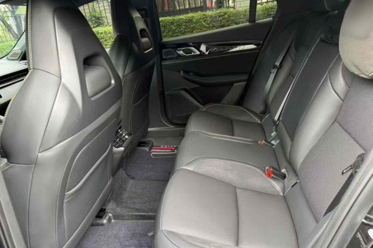 领克03 2025款 1.5TD DCT冠军版Pro中控内饰7004