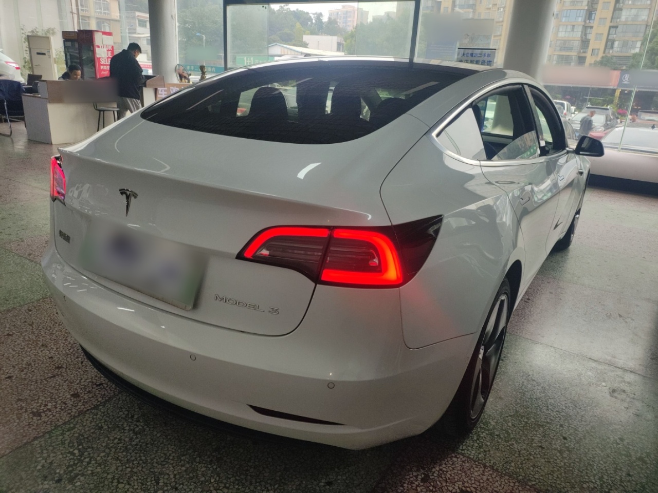 特斯拉 Model 3 2019款 标准续航后驱升级版