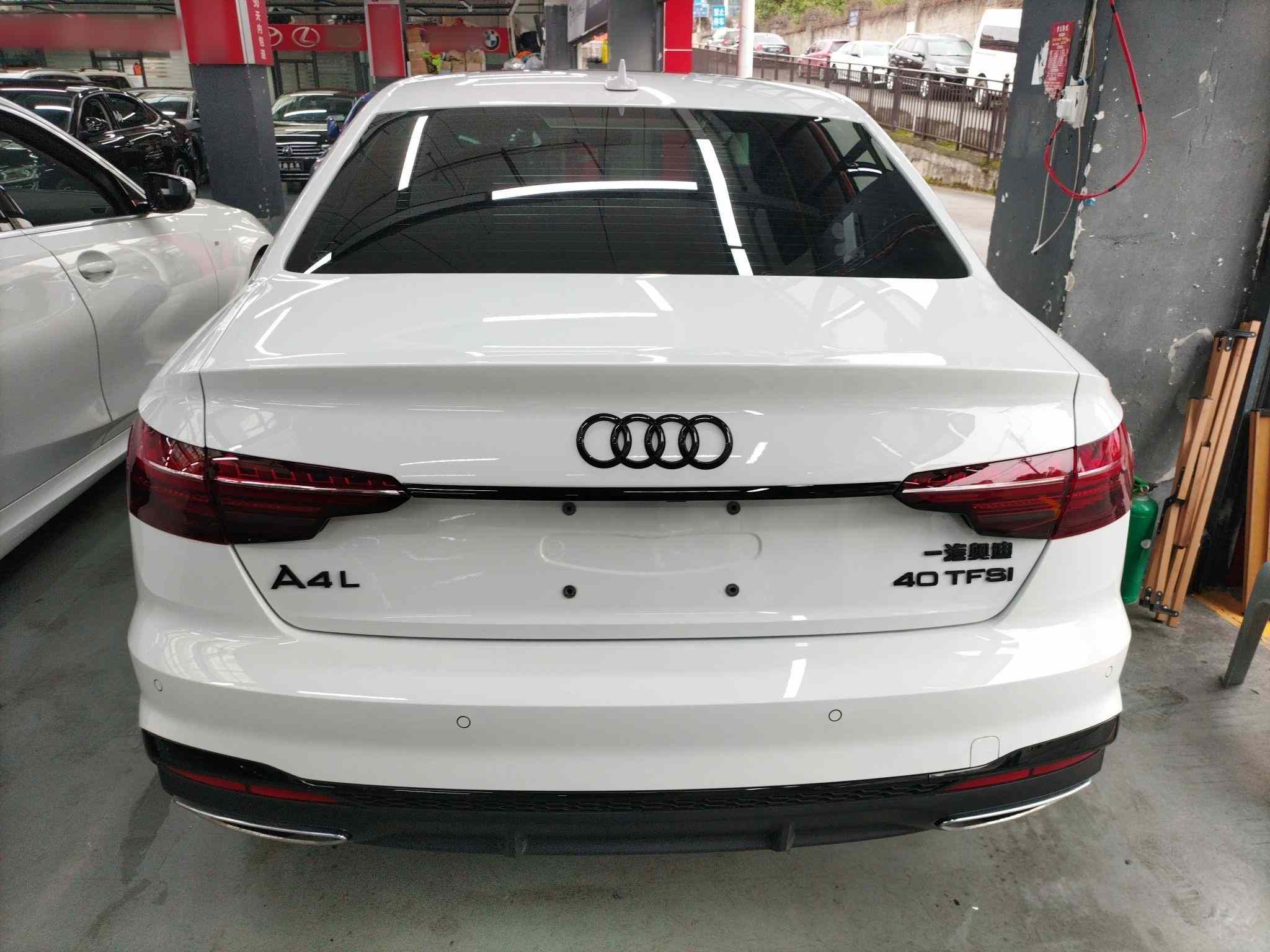 奥迪A4L 2025款 200万辆悦享版 40 TFSI 豪华动感型(4)