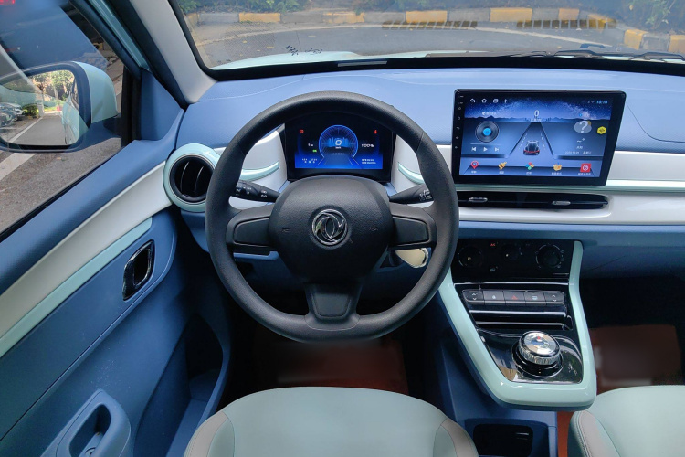 东风纳米 纳米BOX 2022款 轻风版 201KM 闪电型中控内饰7008