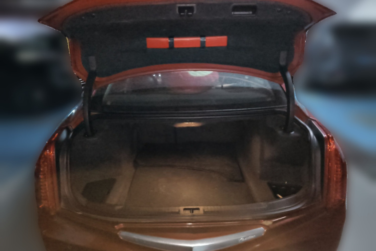 凯迪拉克ATS-L 2016款 28T 时尚型中控内饰23