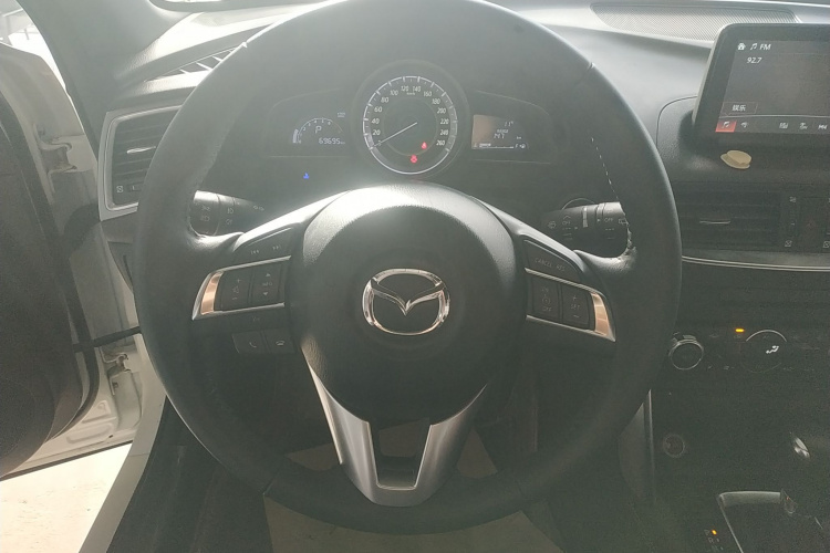 马自达CX-4 2016款 2.0L 自动两驱蓝天品位版局部细节13