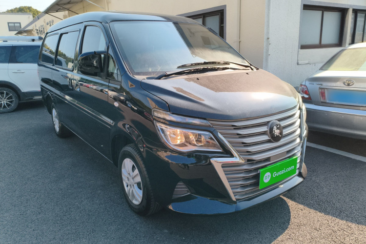 东风风行 菱智 2023款 M5L 1.6L 基本型 5座车身外观3