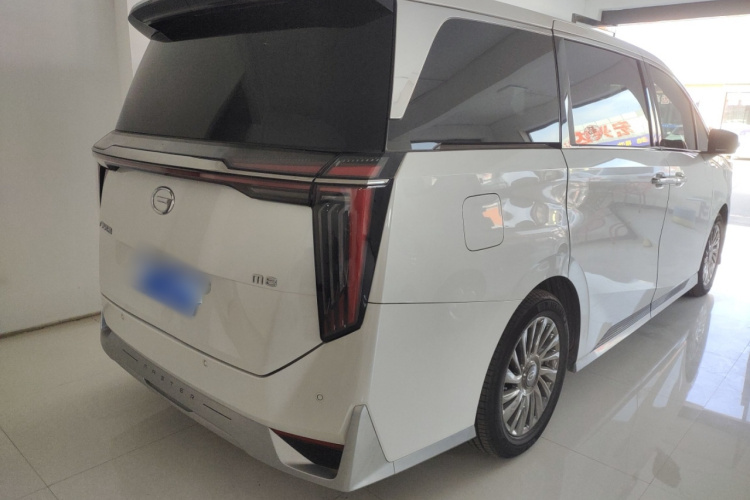 广汽传祺 传祺M8 2023款 宗师系列 400T 至尊版车身外观7