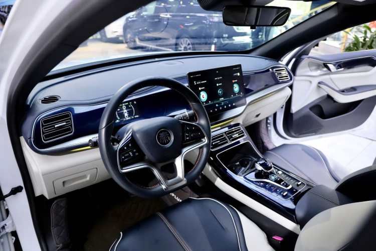 比亚迪 秦PLUS 2021款 EV 500KM 尊贵型中控内饰7003