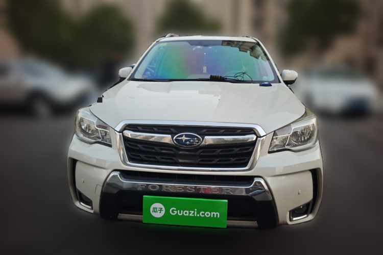 斯巴鲁 森林人 2016款 2.0i 时尚导航版车身外观2