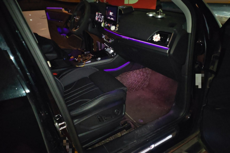 奥迪Q5L 2022款 改款 40T 豪华动感型局部细节9005