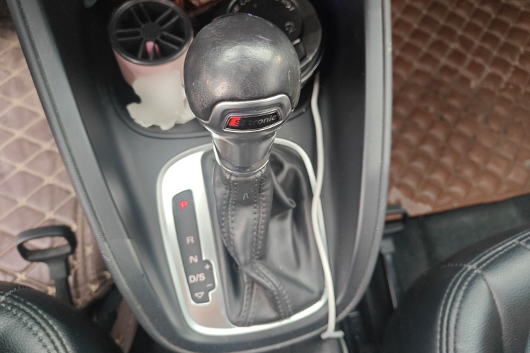 奥迪A1 2016款 30 TFSI Sportback Design风尚版局部细节18