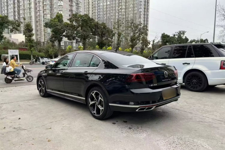 大众 迈腾 2023款 200万辆纪念版 380TSI DSG旗舰型车身外观6002