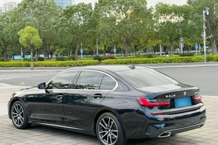 宝马3系 2022款 325Li M运动套装车身外观6006