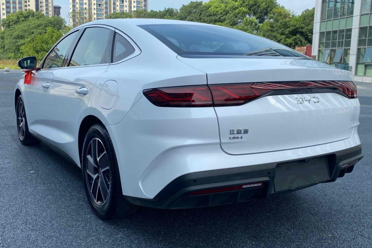 比亚迪 秦L 2024款 DM-i 120KM领先型车身外观6002