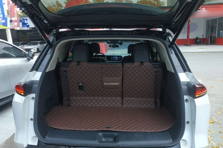 日产 探陆 2024款 380VC-TURBO 四驱智尊版 6座局部细节23