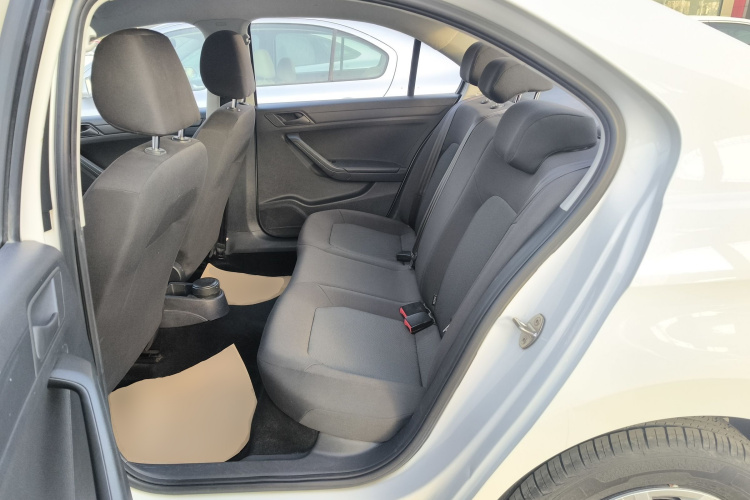 大众 捷达 2015款 1.4L 手动时尚型中控内饰7004