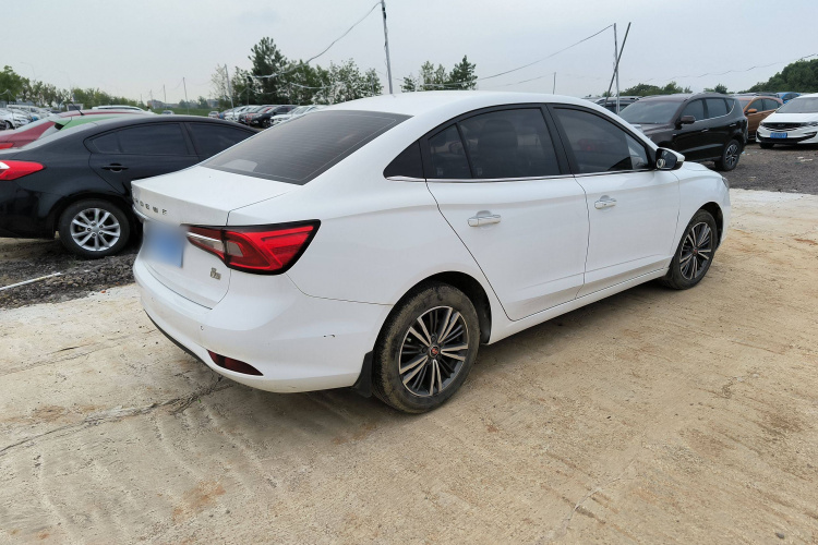荣威i5 2019款 1.5L 手动4G互联朗豪版车身外观6003