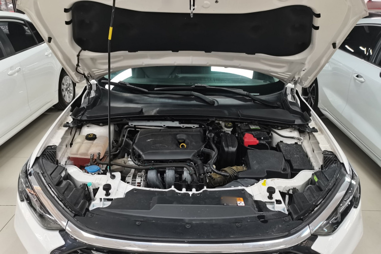 福特 福睿斯 2021款 1.5L 自动钻石版局部细节24