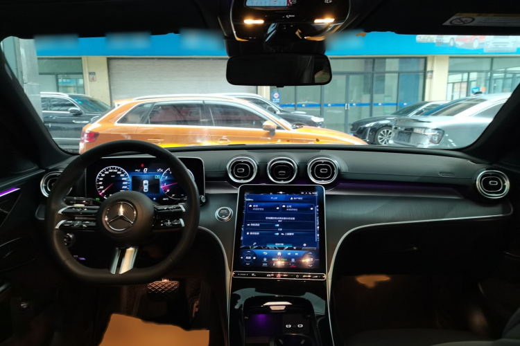 奔驰C级 2024款 C 260 L 运动版中控内饰7002