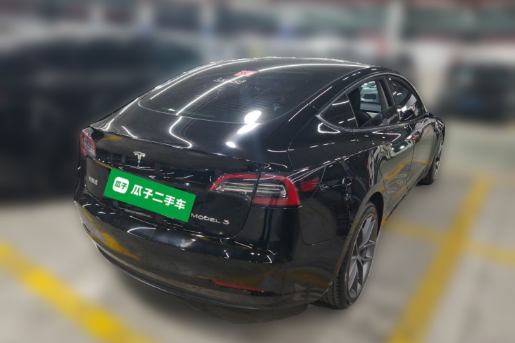 特斯拉 Model 3 2022款 后轮驱动版车身外观7