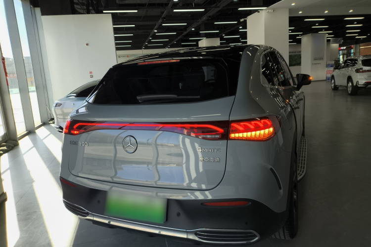 奔驰EQE SUV 2023款 350 4MATIC 先锋版车身外观6004