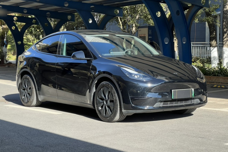 特斯拉 Model Y 2022款 改款 后轮驱动版车身外观6009