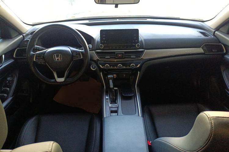 本田 英仕派 2019款 260TURBO 精致版 国VI中控内饰7002