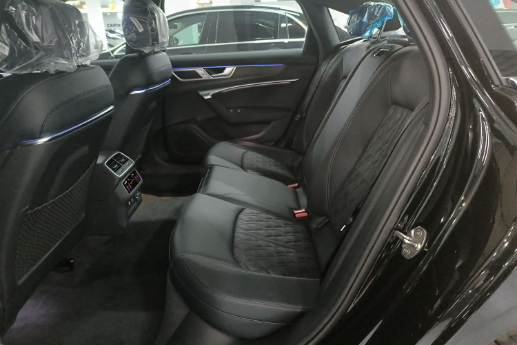 奥迪A6L 2026款 45 TFSI quattro 臻选动感型中控内饰21