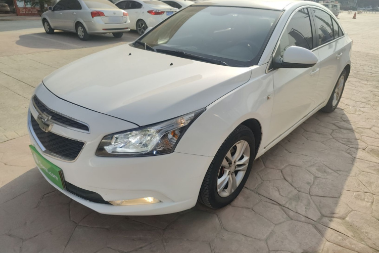 雪佛兰 科鲁兹 2015款 1.5L 经典 SE AT车身外观1