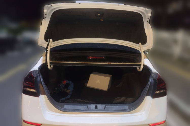 吉利汽车 帝豪 2021款 UP 1.5L CVT豪华型中控内饰23