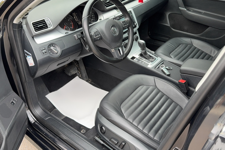 大众 迈腾 2015款 1.8TSI 领先型中控内饰7003