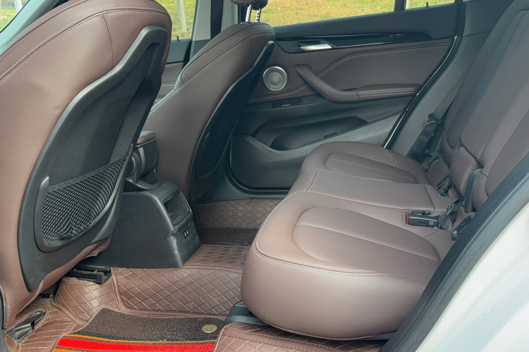 宝马X1 2022款 sDrive20Li 时尚型中控内饰7001