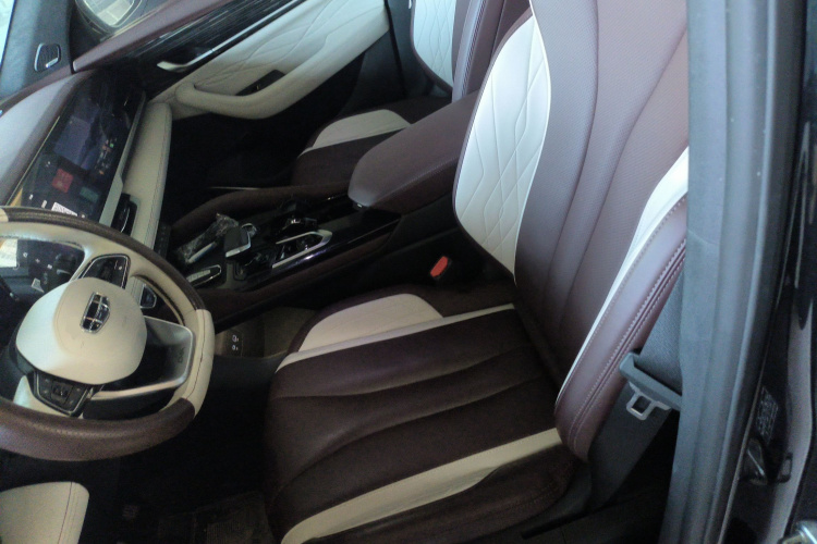 吉利汽车 星越L 2021款 2.0TD DCT EVO两驱智尊型局部细节19