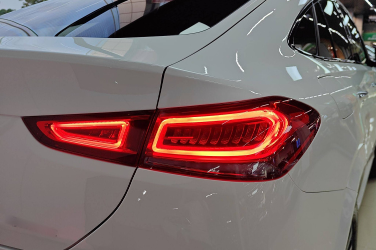 奔驰GLE轿跑 2020款 GLE 350 4MATIC 轿跑SUV 豪华型车身外观6006