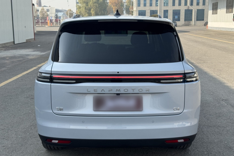 零跑汽车 零跑C16 2026款 增程 280激光雷达智尊版 5座车身外观6004