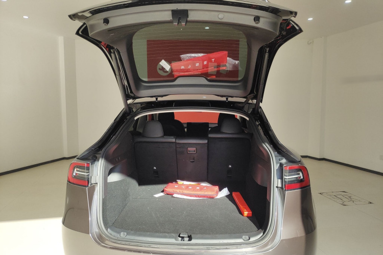 特斯拉 Model Y 2021款 标准续航后驱版机舱底盘23