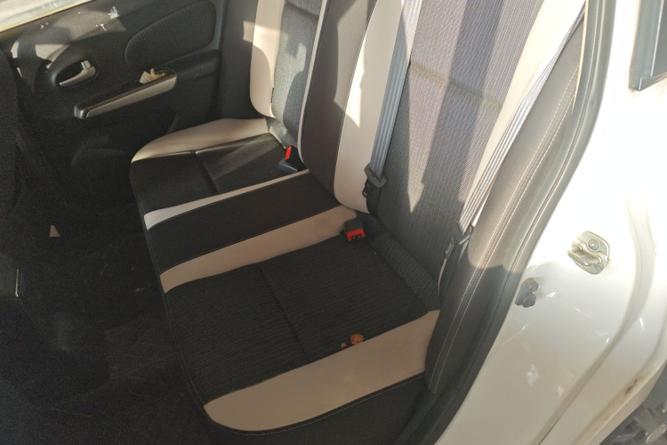 启辰R50X 2015款 1.6L 自动潮流版中控内饰7004