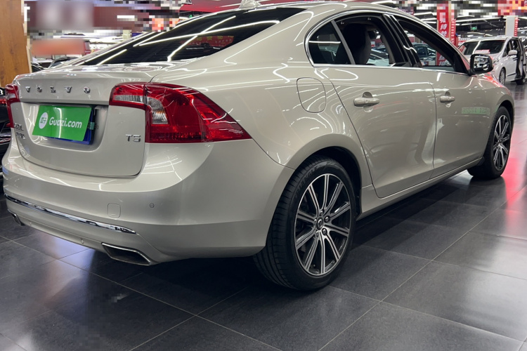 沃尔沃S60 2019款 S60L 改款 T5 智驭菁英版车身外观6007