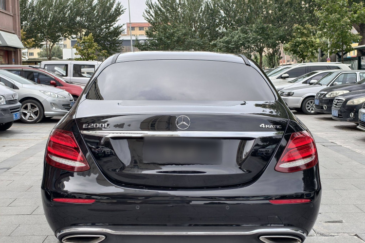 奔驰E级 2018款 改款 E 200 L 4MATIC车身外观6004