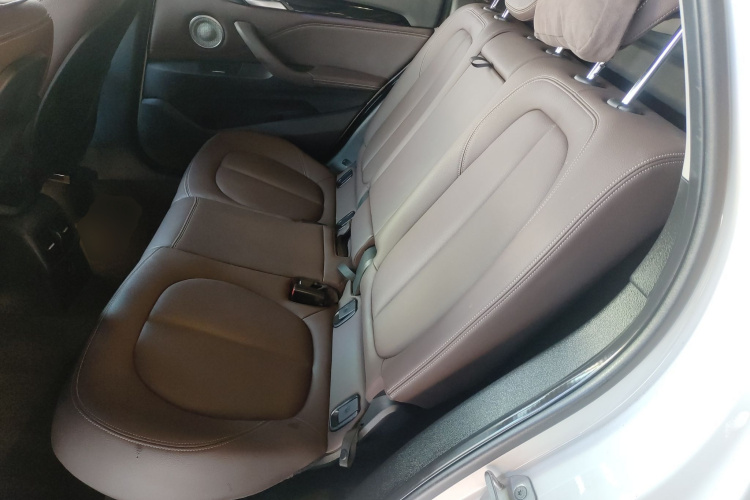 宝马X1 2022款 sDrive25Li 领先型中控内饰21