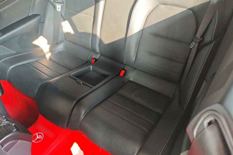 奔驰E级(进口) 2016款 E 200 轿跑车 灵动版中控内饰7004