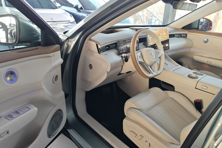 岚图汽车 岚图FREE 2025款 FREE+ 后驱乾崑版中控内饰20