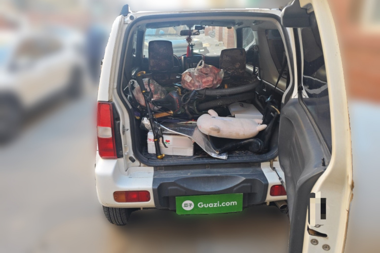 铃木 吉姆尼 2015款 1.3 MT JLX中控内饰23