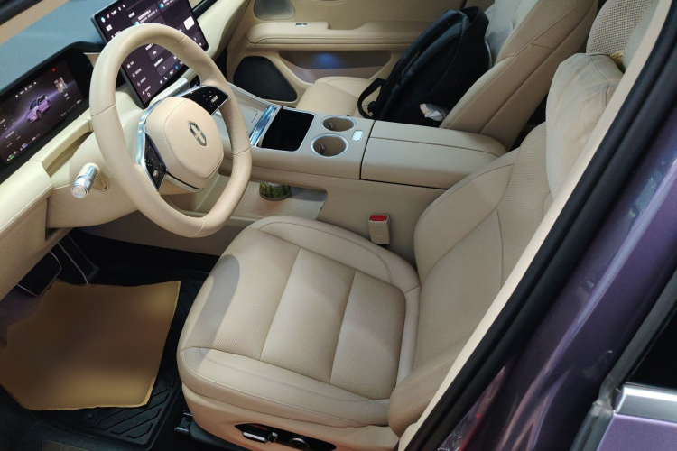 鸿蒙智行 问界M5 2025款 增程 Ultra 后驱版局部细节19